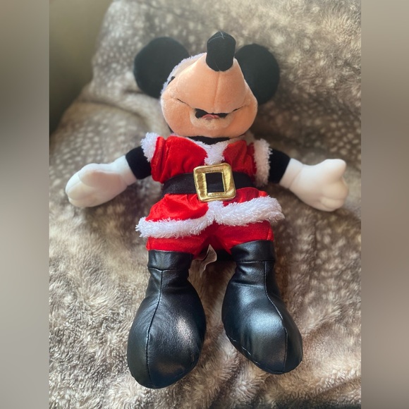 NWT Disney Store Holiday Mickey Santa 15" Hard to find! - Picture 8 of 8